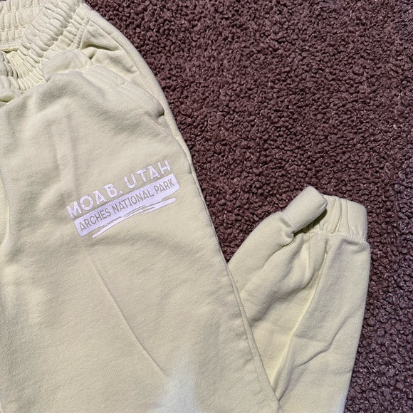 The North Face Joggers FT. Moab, UT - Picture 2 of 5